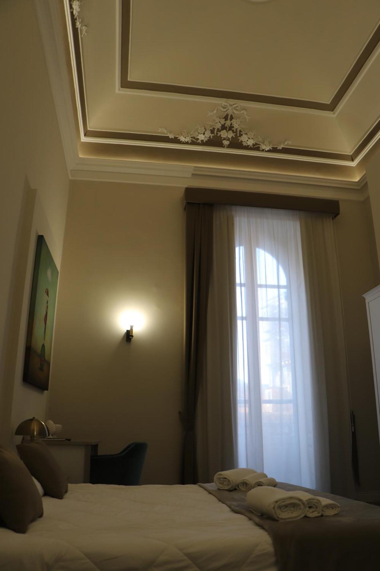 Domus Iole Appartamento Nel Centro Storico Catánia Buitenkant foto